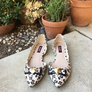 Betsyville Leopard Print Flats Point Toe Bow 10
